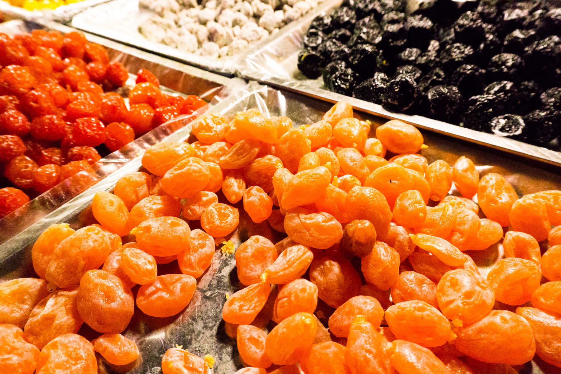 Can Dogs Eat Prunes? What Pet Owners Should Know Before Sharing This Fruit