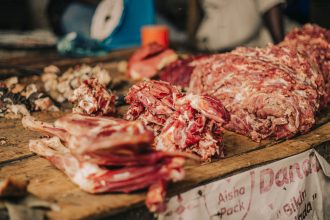Choosing the Right Meat for Dogs: A Guide to Safe and Nutritious Protein Sources 4 Choosing the Right Meat for Dogs: A Guide to Safe and Nutritious Protein Sources